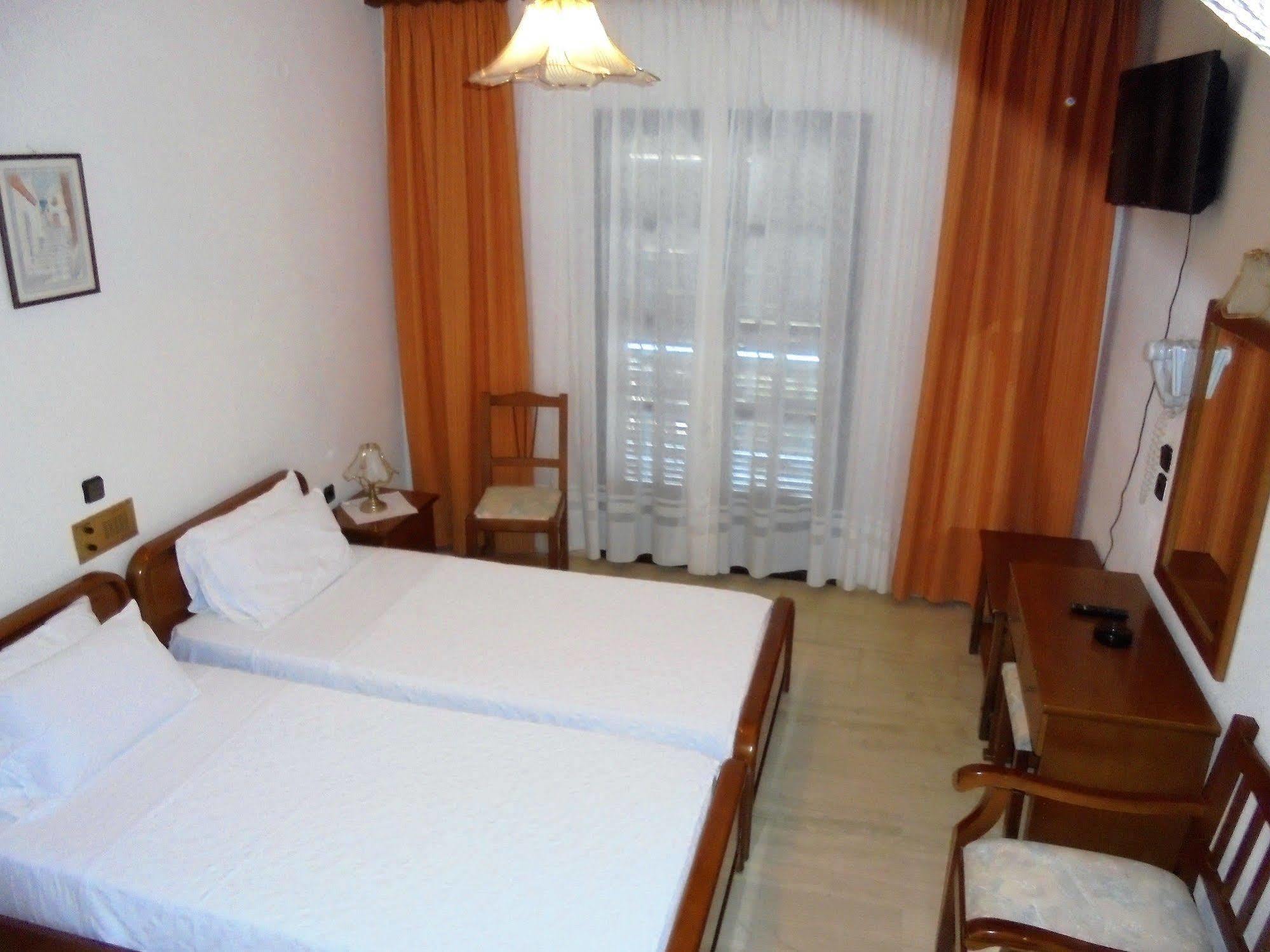 Hotel Paradise Vasilias  Exterior photo